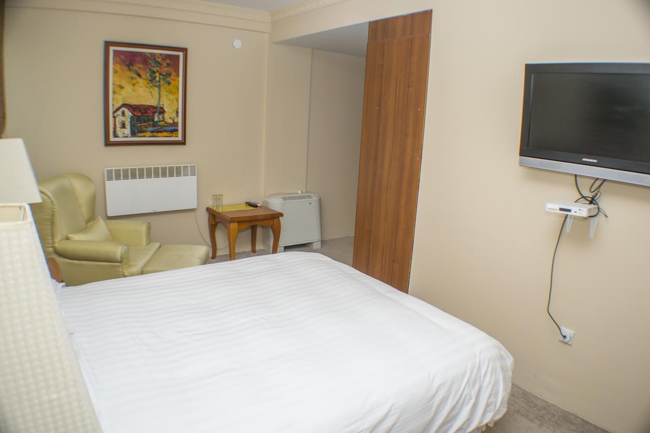 Hotel Feni Kavadarci Luaran gambar